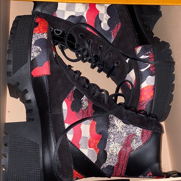 Louis Vuitton OverCloud Boots - Picture 1 of 5